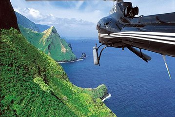 Helicopter tour in Maui